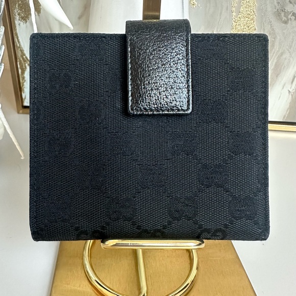 EUC GUCCI Eclipse GG Canvas Wallet - Picture 15 of 16